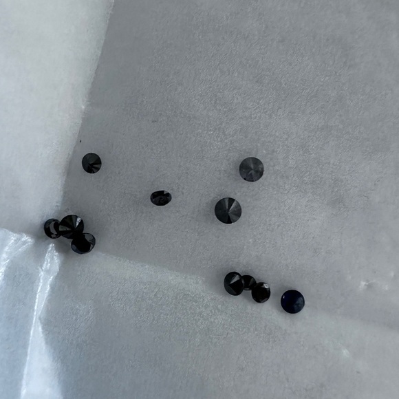 Irradiated black diamonds .50ctw - Picture 2 of 6